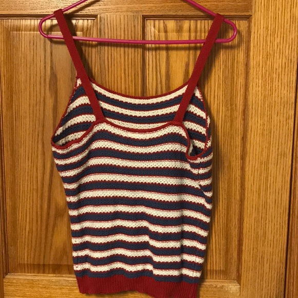 Cute Crochet tank top - Picture 2 of 5